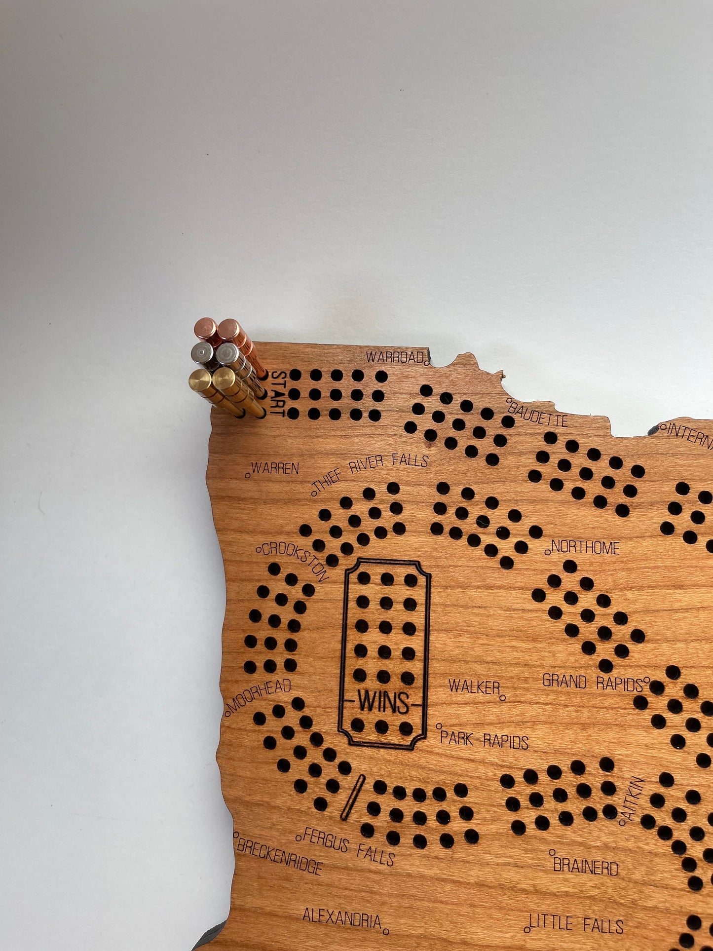 Minnesota Cribbage Board, Laser Engraved Wooden Game, Perfect for Family Game Night, Unique Gift for Board Game Lovers, Cribbage Lover