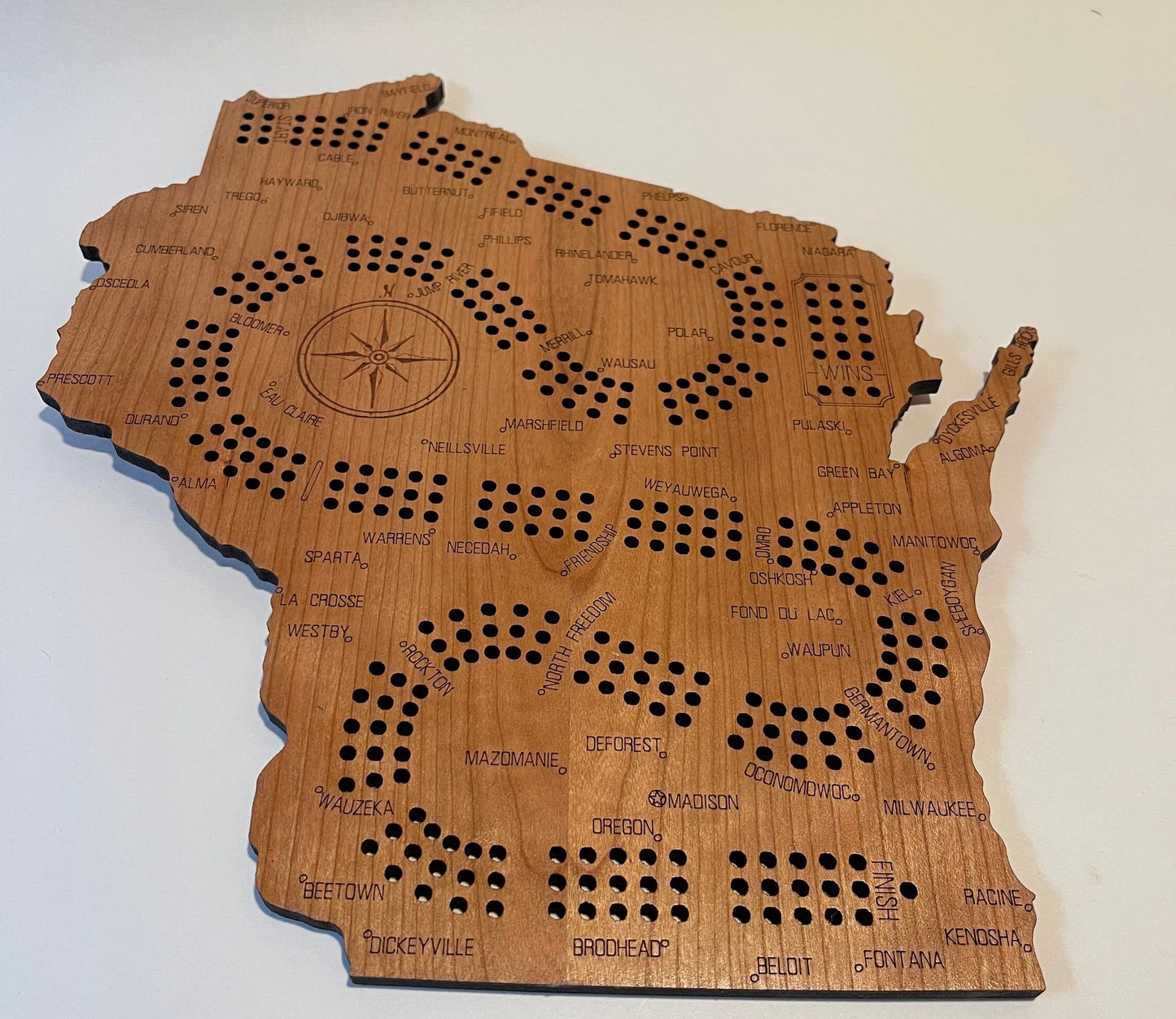 Wisconsin Cribbage Board, Laser Engraved Wooden Game, Perfect for Family Game Night, Unique Gift for Board Game Lovers, Wisconsin Decor
