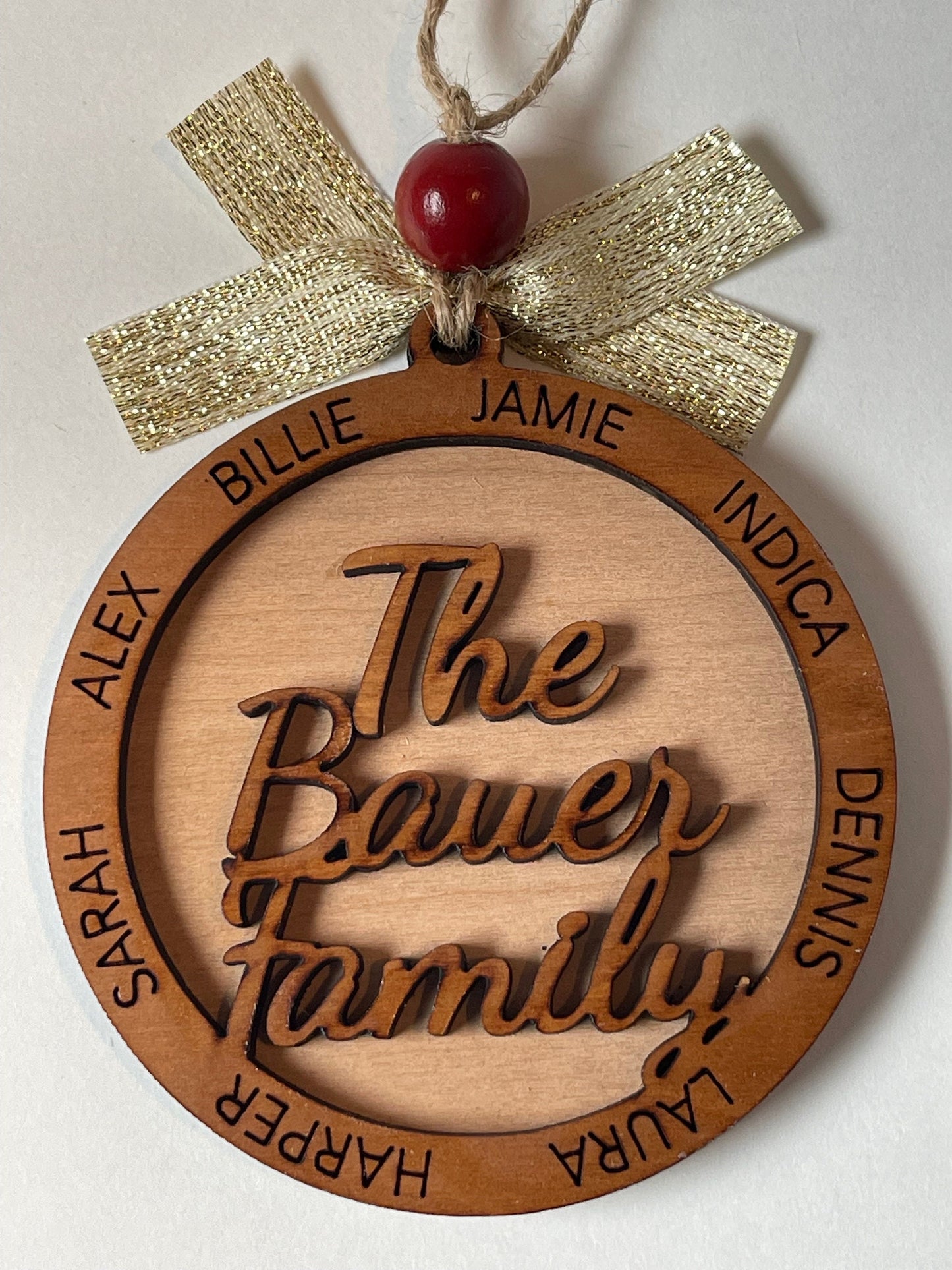 Personalized Family Name Ornament, Laser Engraved Keepsake, Ideal for Family Reunion Souvenir, Memorable Gift